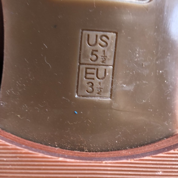 Aerosoles - Picture 4 of 5